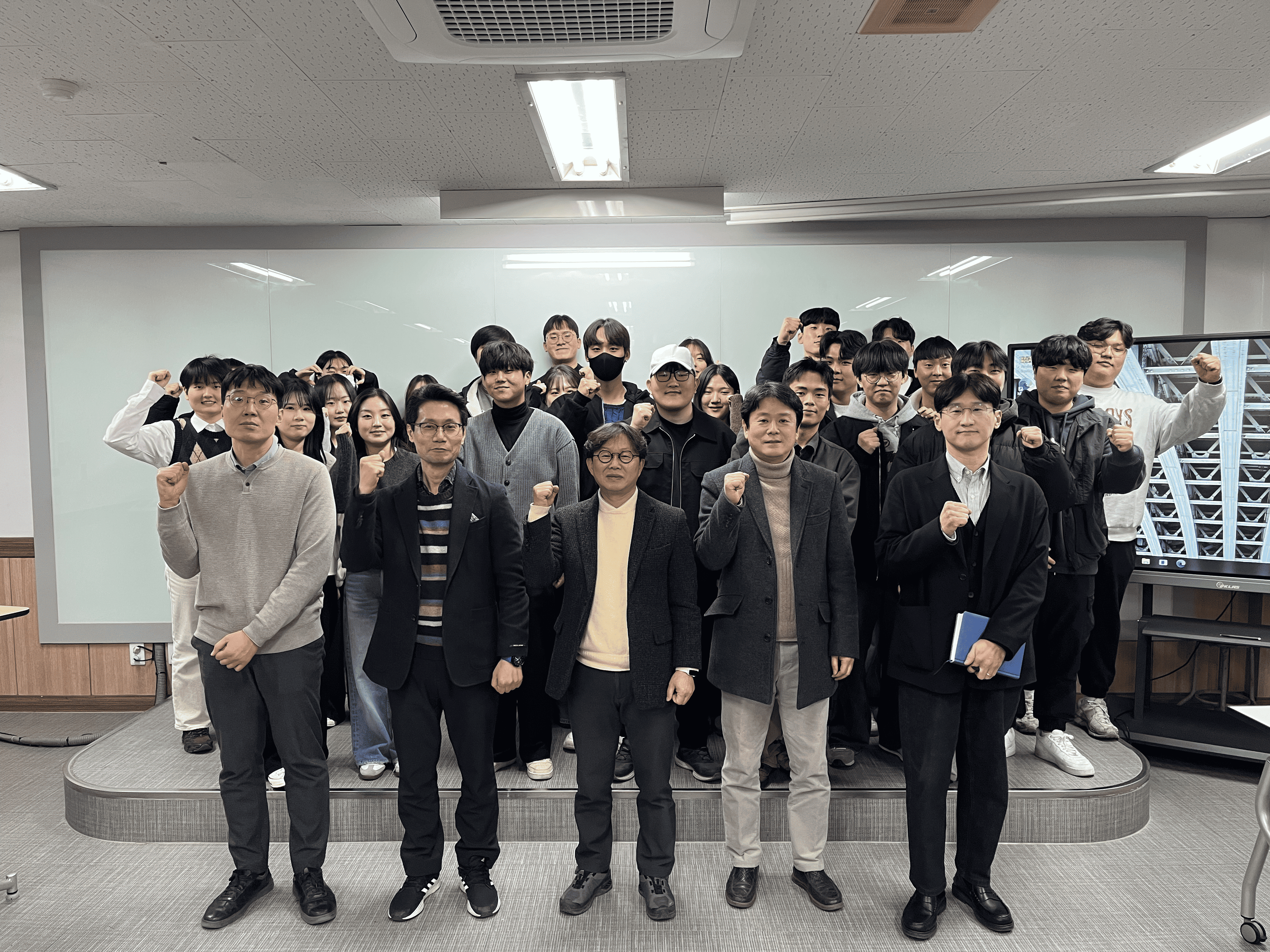 2025학년도 2학기 4학년 첨단에너지종합설계 과제 발표 대표이미지